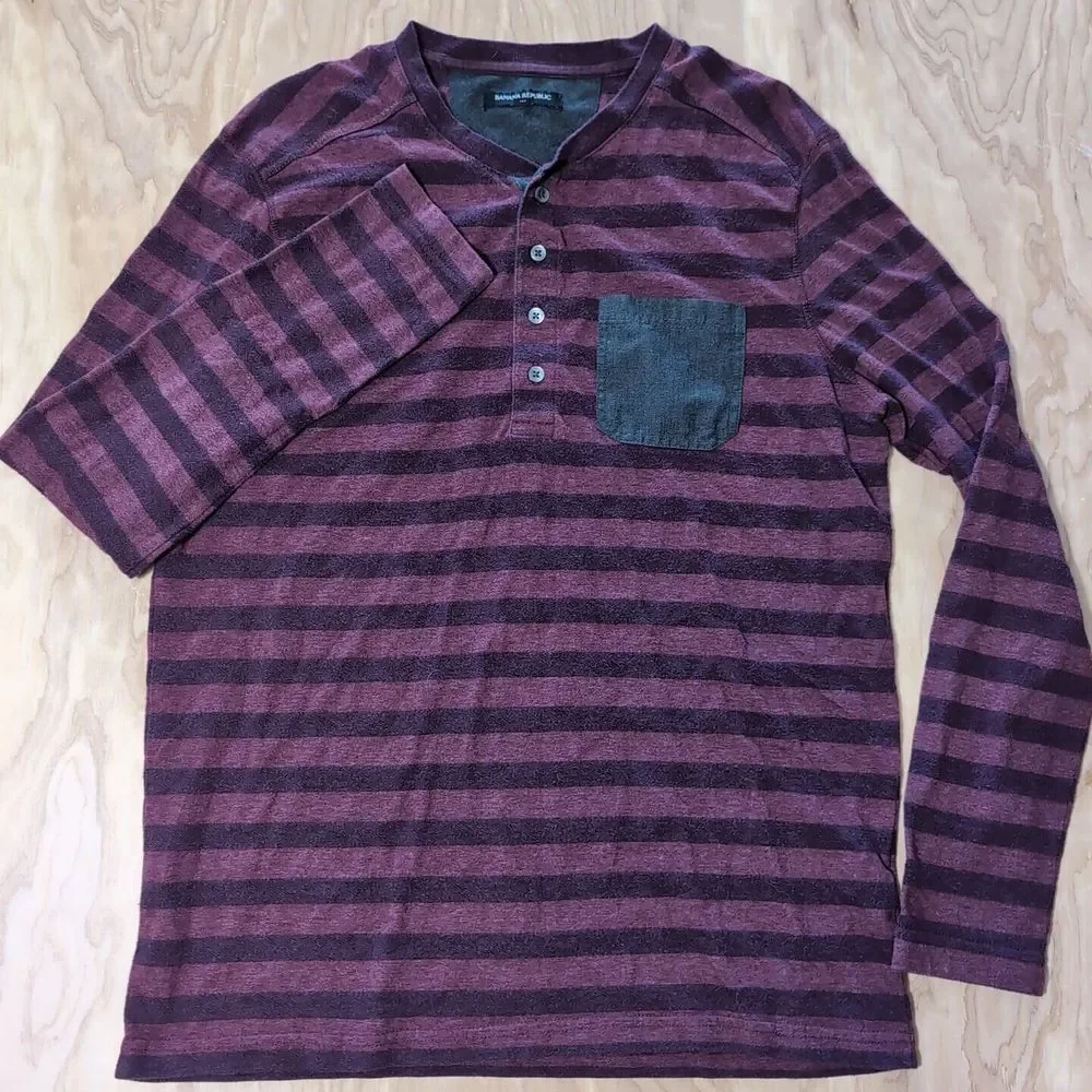 Banana Republic Sweater Pullover Men's Med long sleeve Pocket 1/4 Button Striped